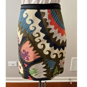 Anthropologie Vanessa Virginia Tulipa embroidered Pencil Skirt green Sz 8